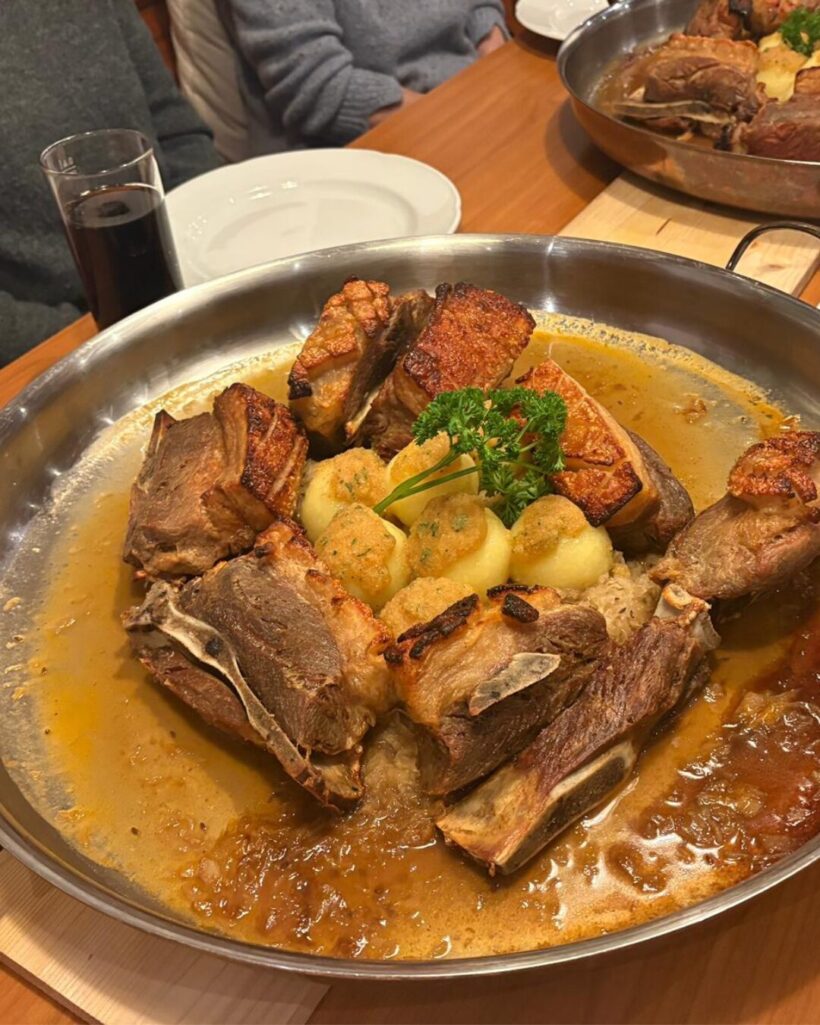 Schäuferle essen in Regensburg